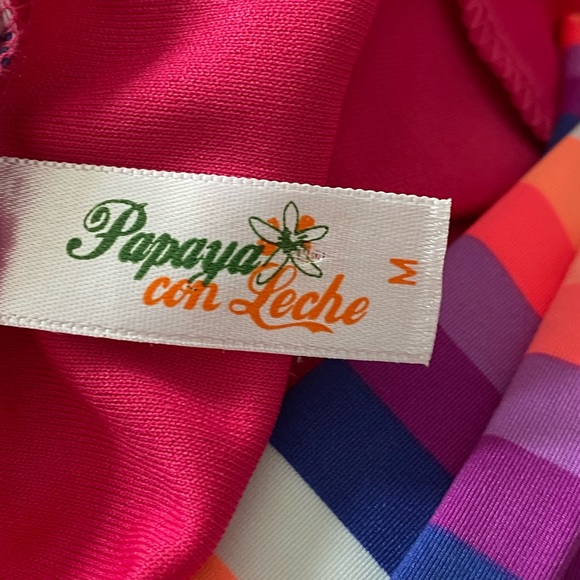 Beautiful, vibrant Maxi Aline dress/skirt. https://papayaconleche.com/ Versatile - Picture 4 of 11